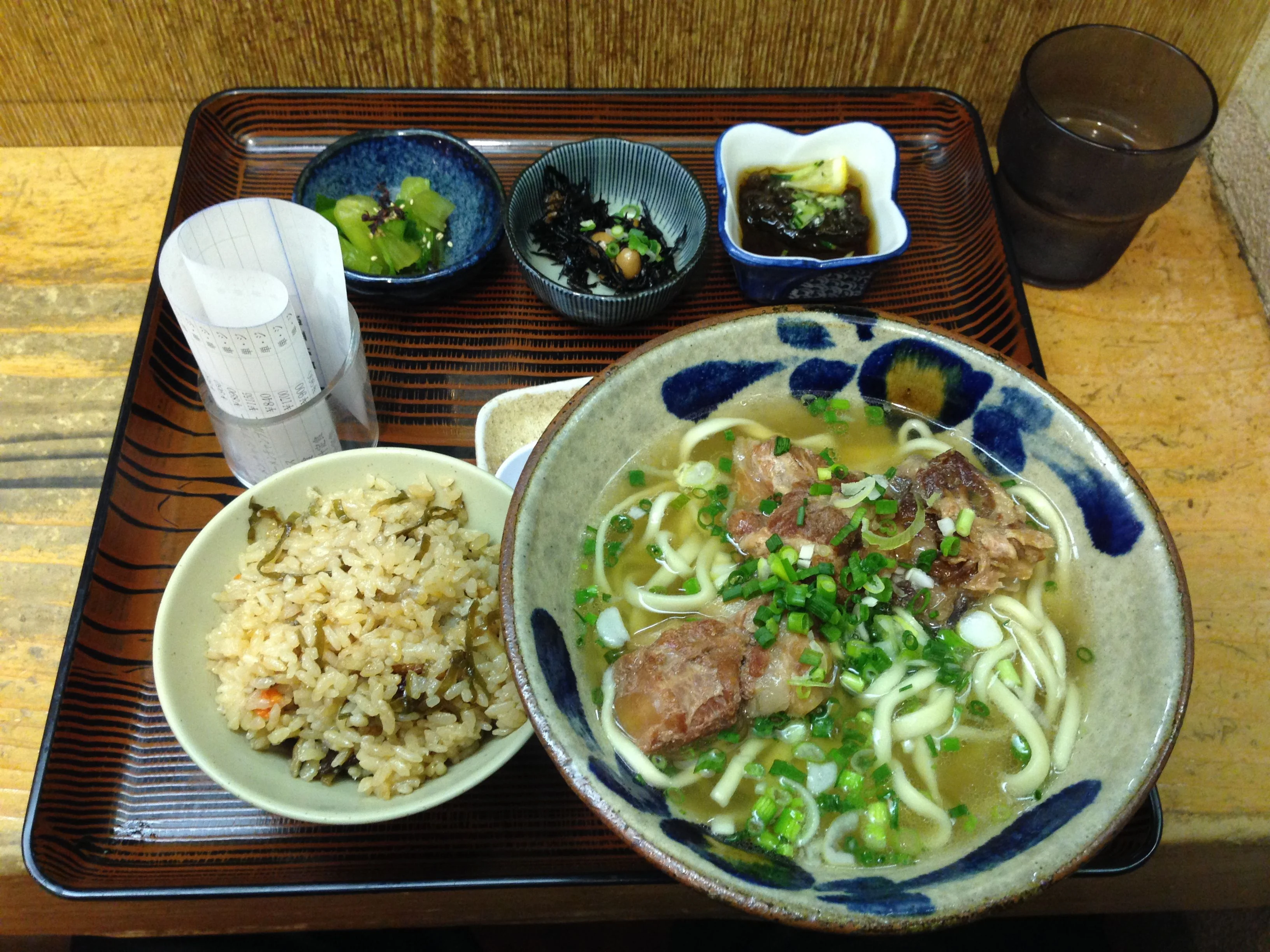沖縄そばとジューシー