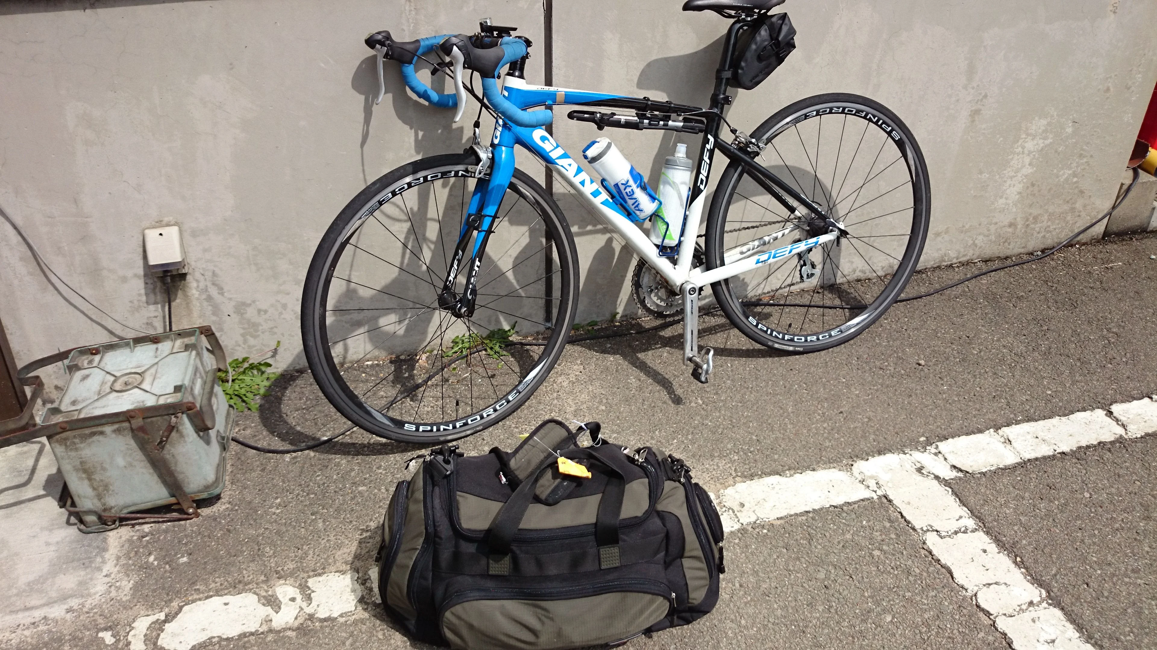バイクで取りにきましたが、荷物がでかい