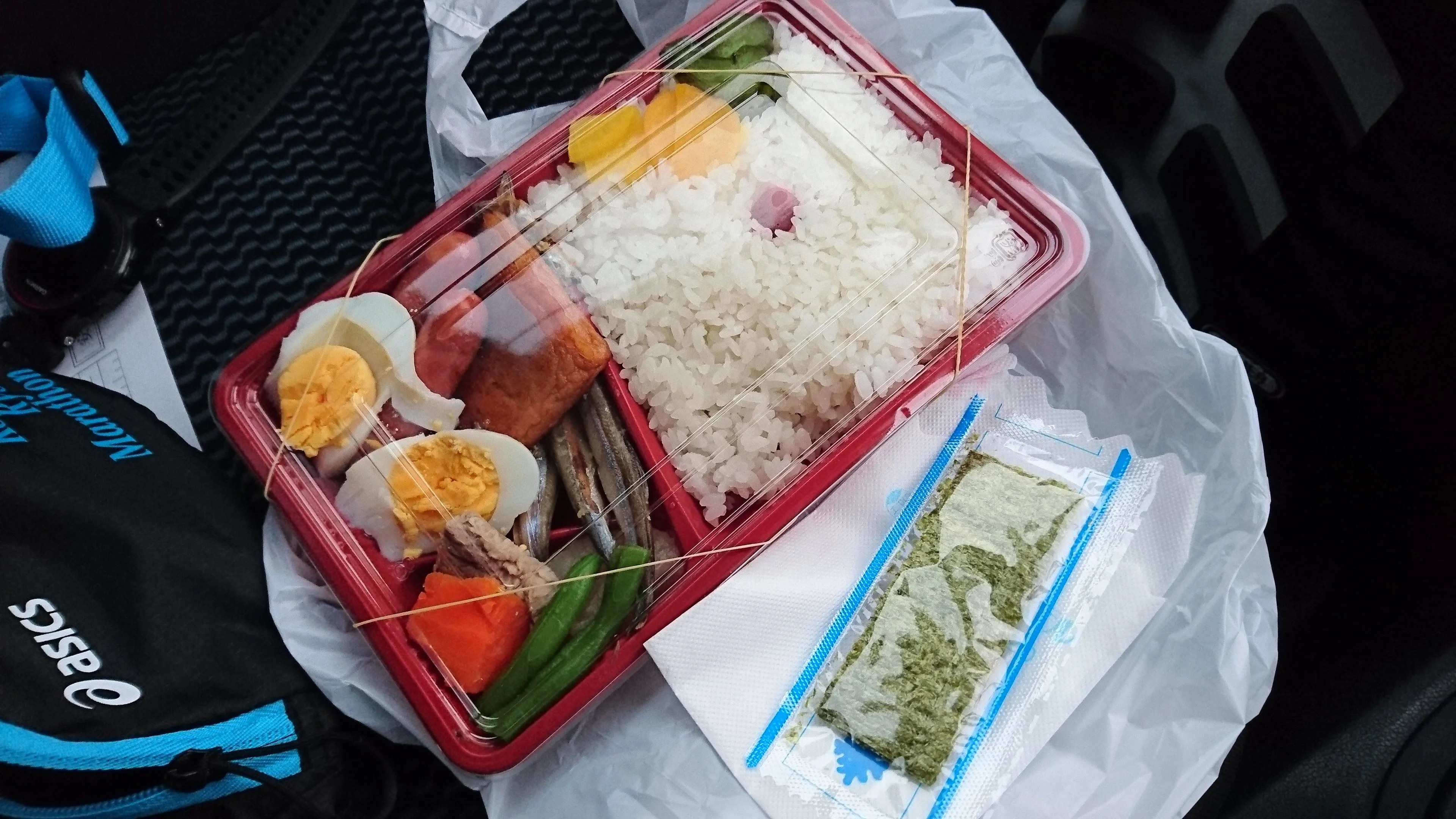 ホテルで貰ったお弁当、箸抜き