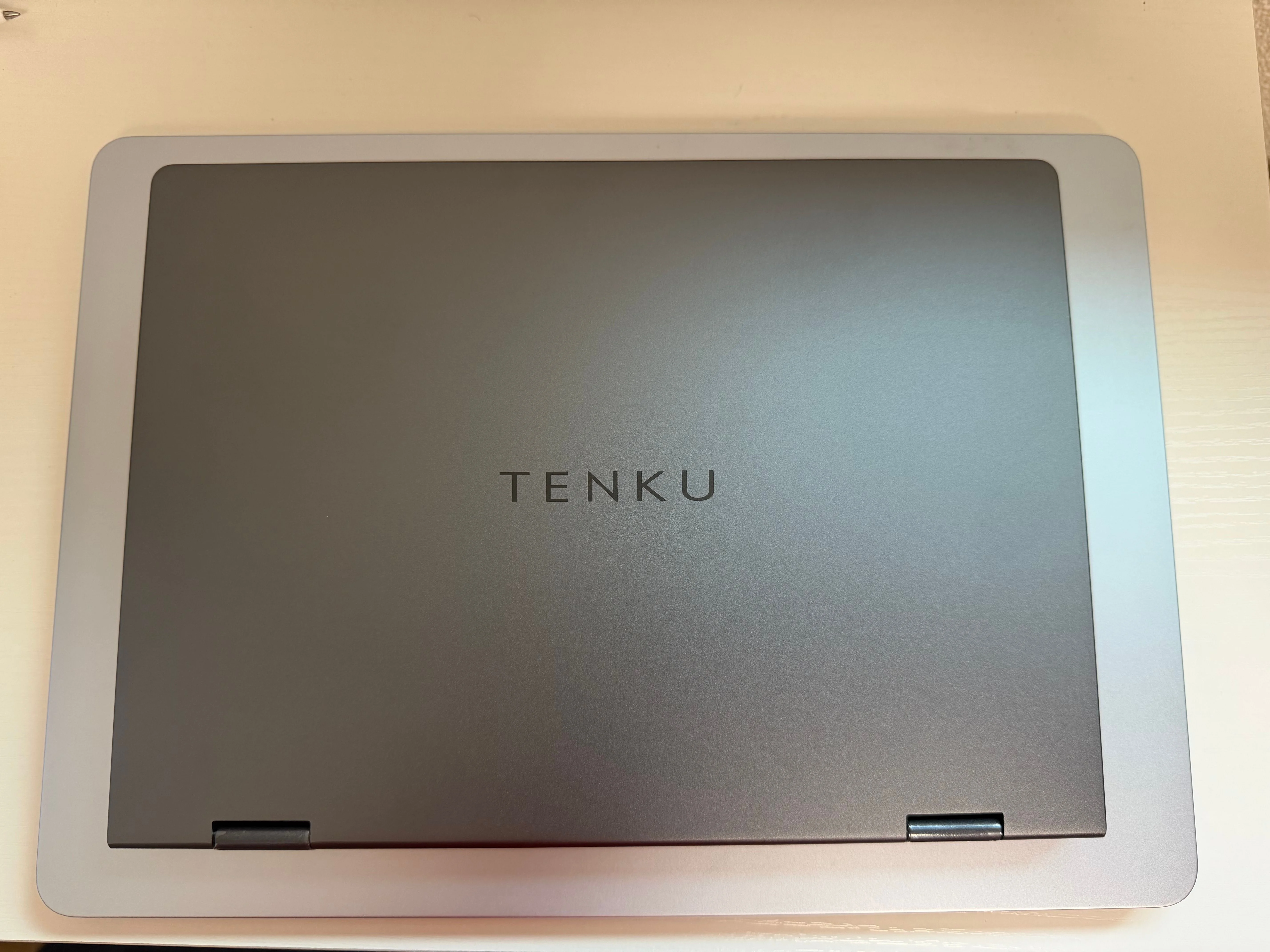 Macbook Air とサイズ比較