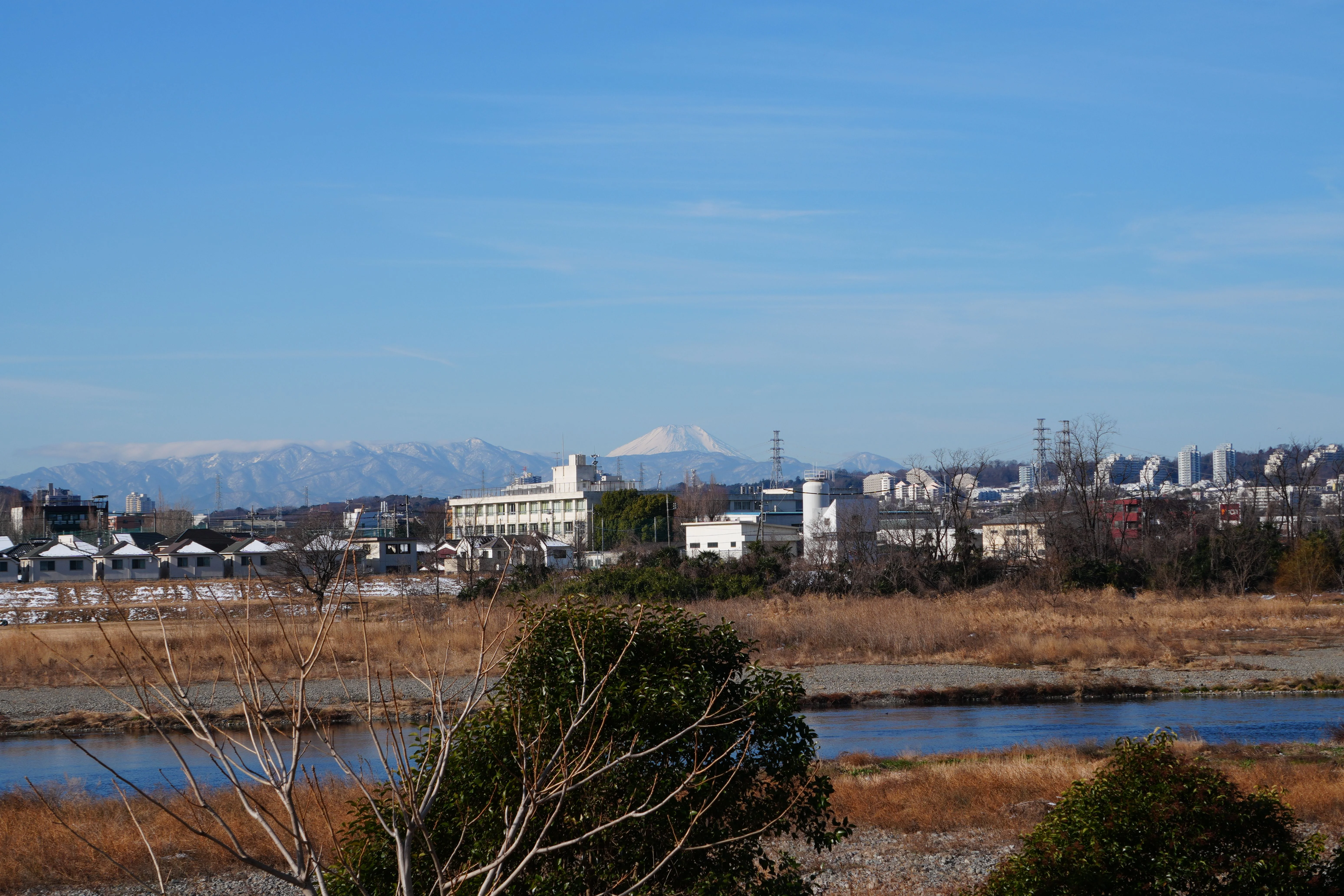 E 55-210mm F4.5-6.3 OSS - ISO 100 82 mm ƒ11 1/250s - 6192 × 4128