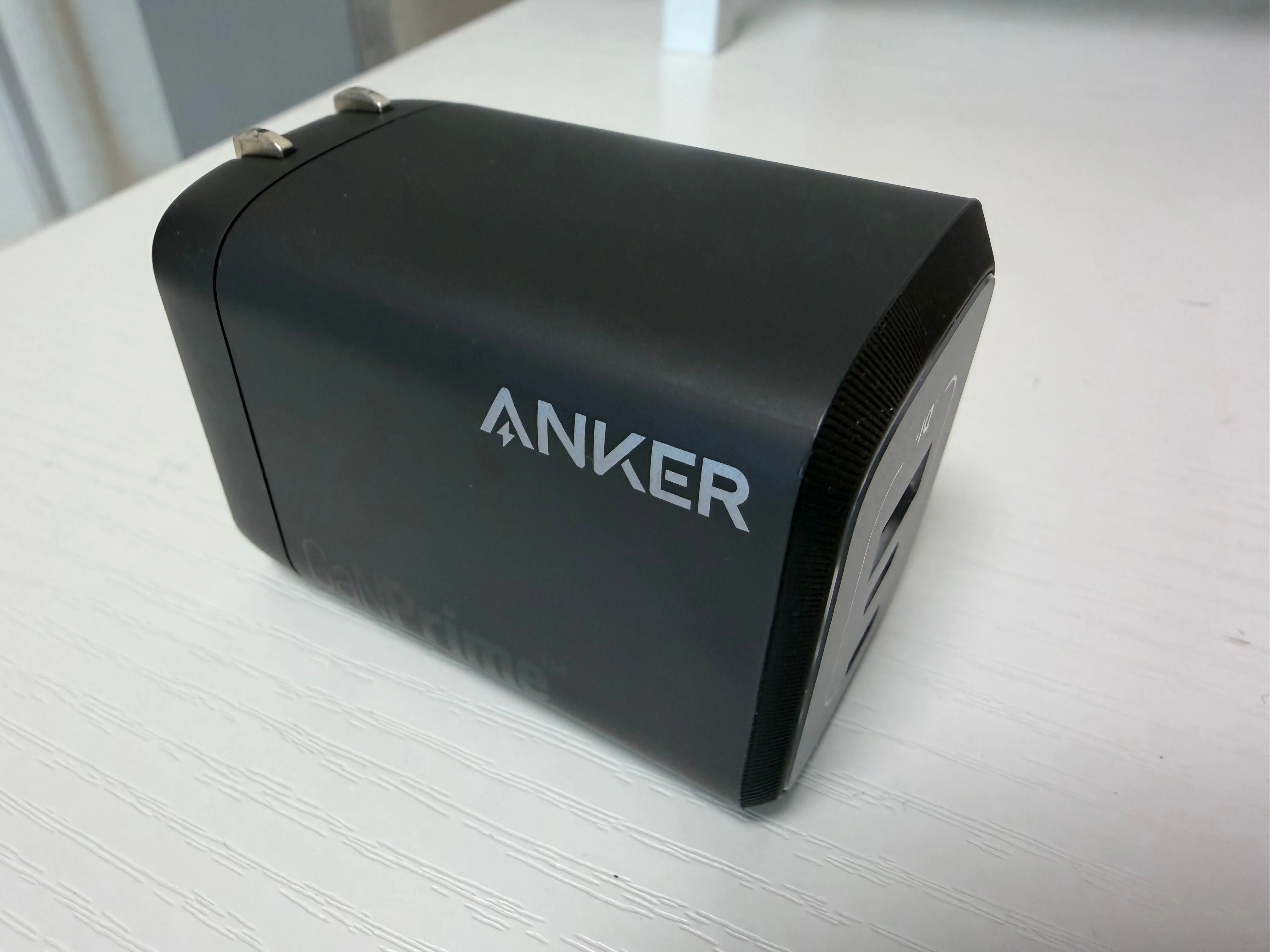 外出時に活躍する充電アダプター Anker Prime Wall Charger (100W, 3 ports, GaN) 