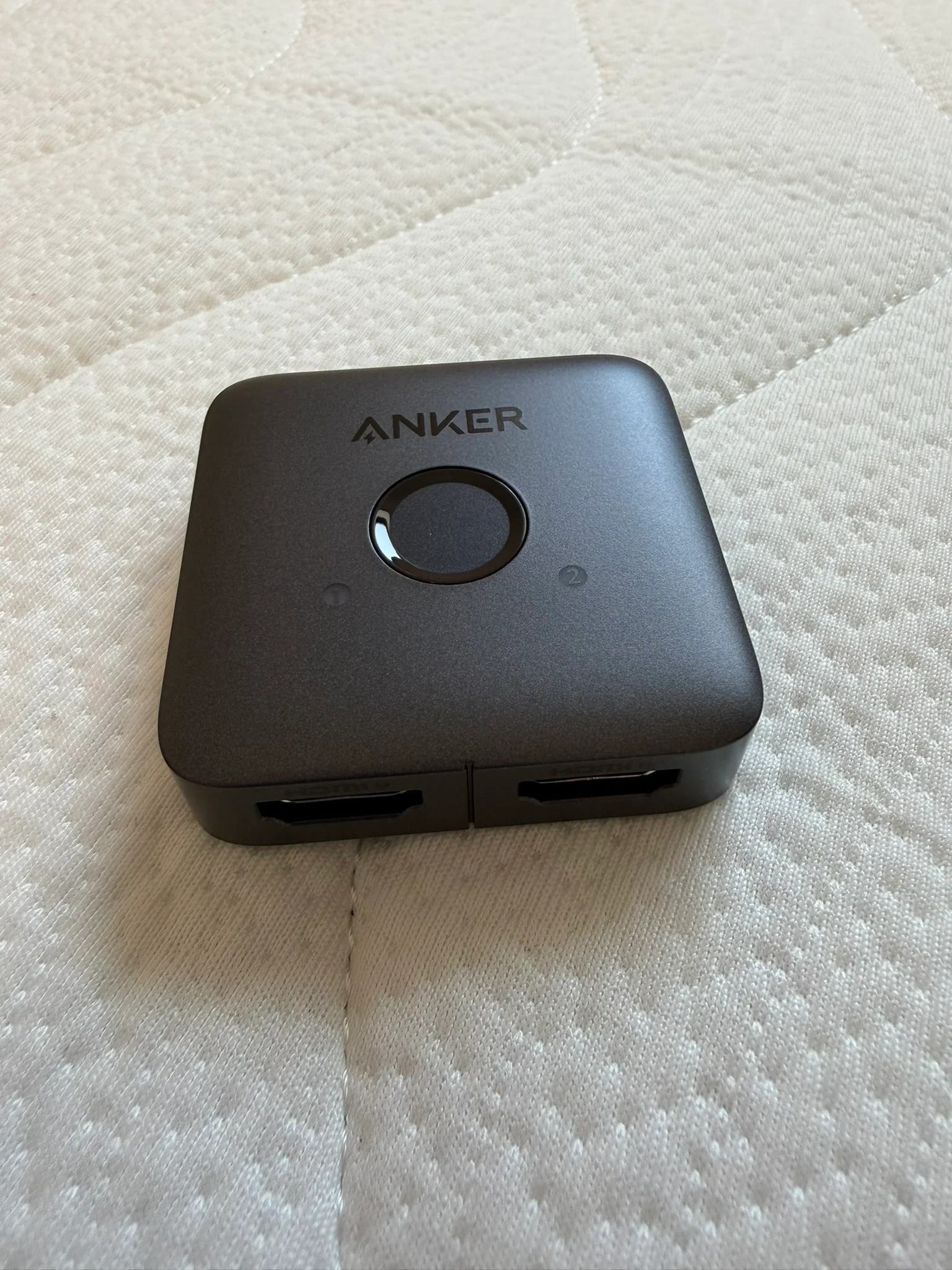 Anker HDMI Switch (2-in-1 Out, 4K HDMI) で HDMI の切り替え