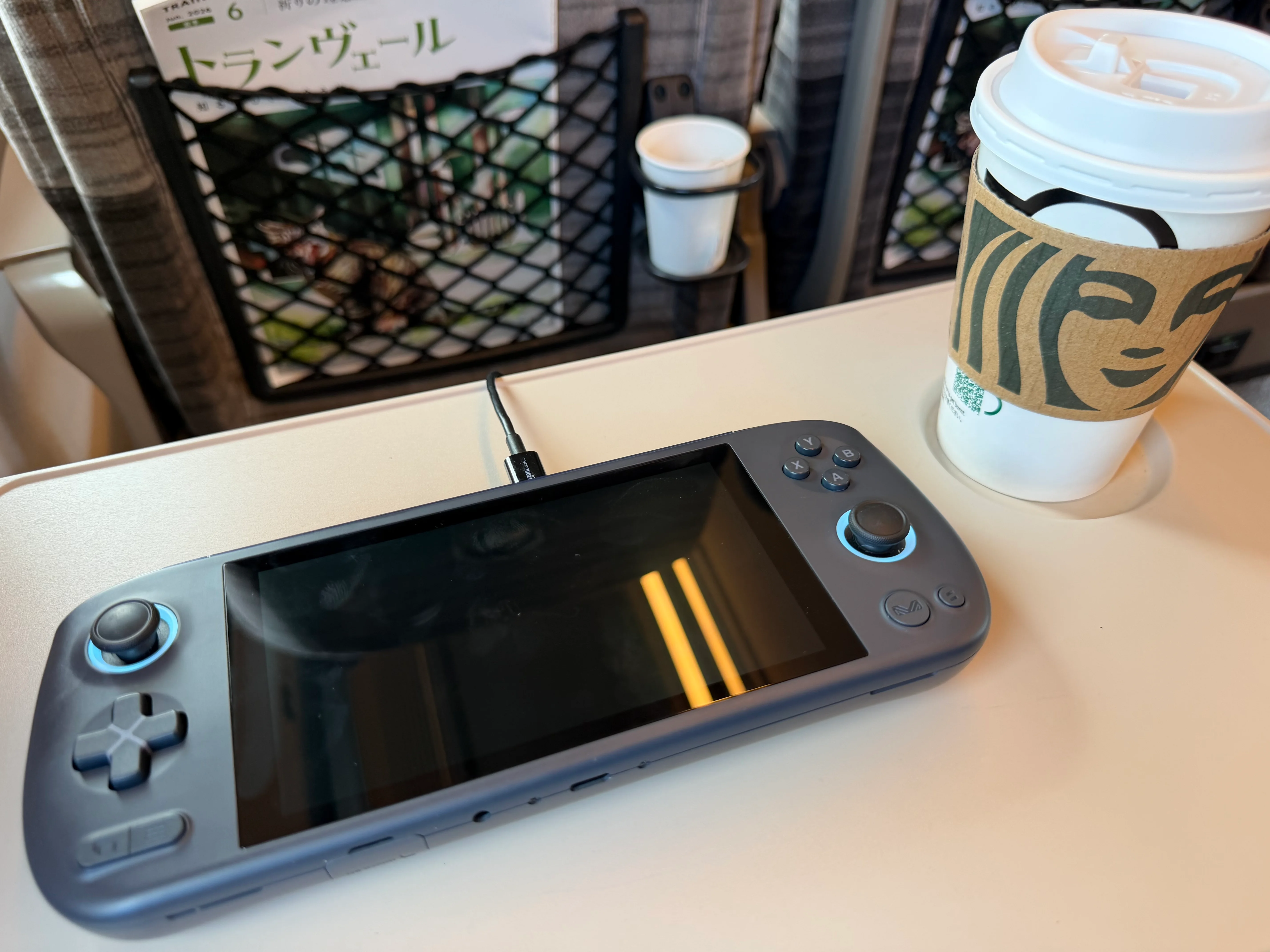 ゲームをしながら移動、電源があるので安心